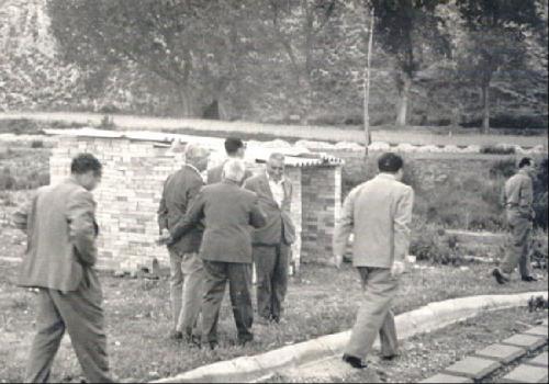 92 Visita-di-agricoltori-agli-impianti-di-Pontebari-Giugno-1955