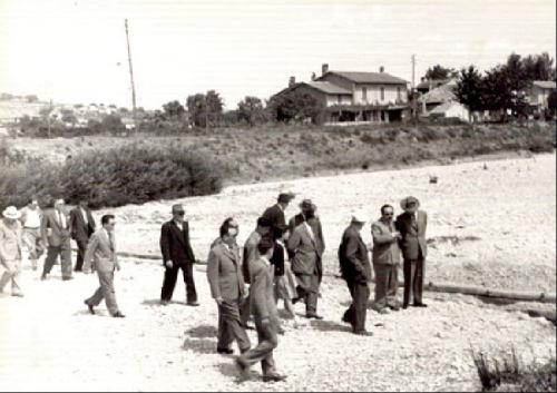 93 Visita-di-agricoltori-e-amministratori-agli-impianti-di-Pontebari-Giugno-1955